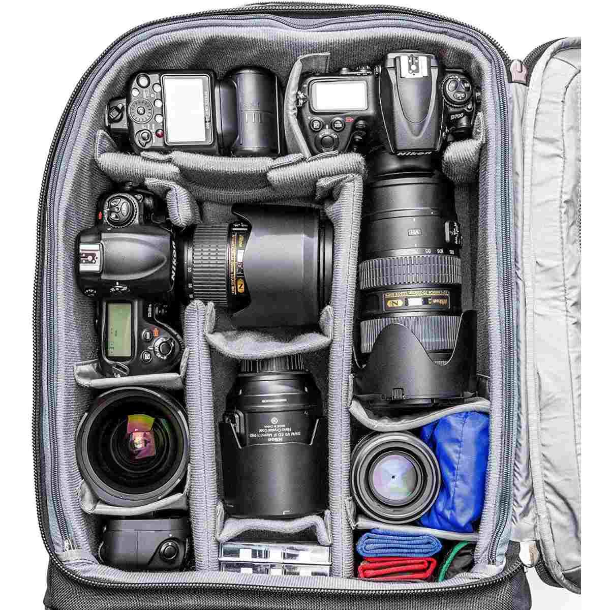 Trolley think tank airport Roller Derby - trolley