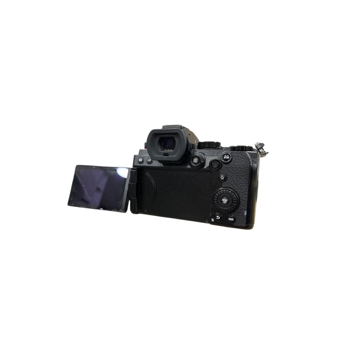 Usato Panasonic Lumix S5 Body - Scatti: 5389 - num matr WJ2HB001788