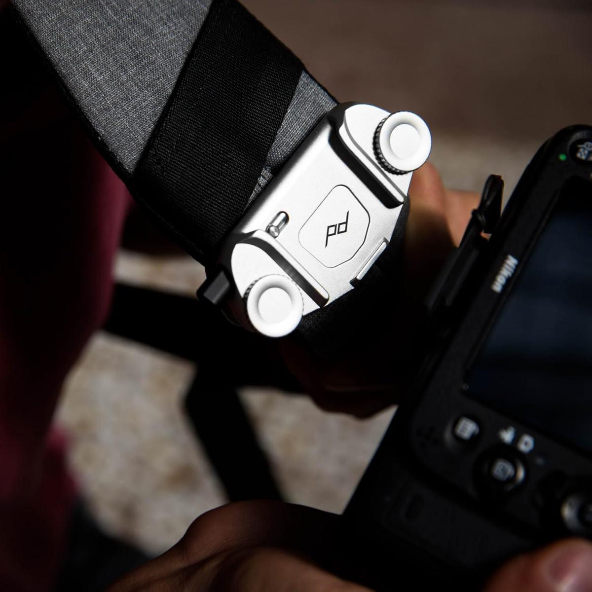 Peak Design Capture Camera Clip (v3)Silver CP-S-3