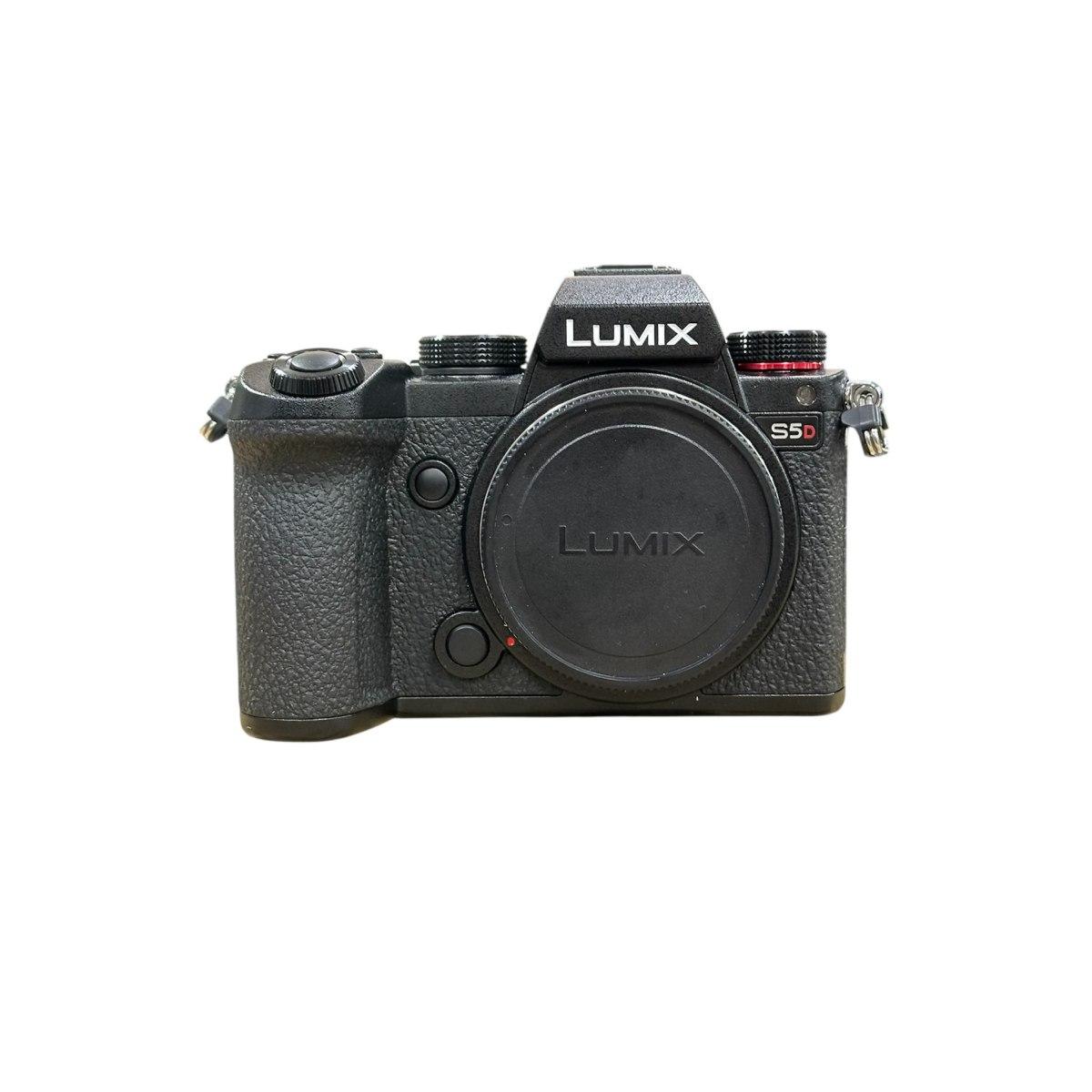 Usato Panasonic Lumix S5D Scatti 2921 - Usato Fotografico Garantito