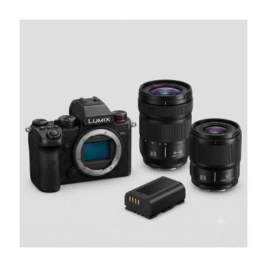 PANASONIC LUMIX S5D con 18-40- F. 4,5-6,3+ 50MM 1,8 LUMIX + 2 ° BATTERIA ORIGINALE