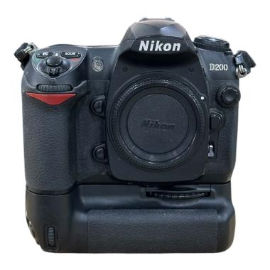 Usato Nikon D200 + omaggio battery grip - Usato Garantito