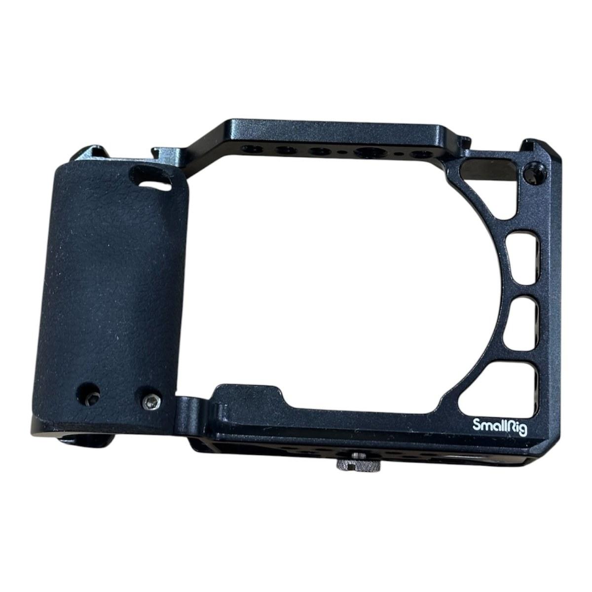 Usato Sony A6300 + 16-50mm (omaggio cage smallrig) matr 3811076