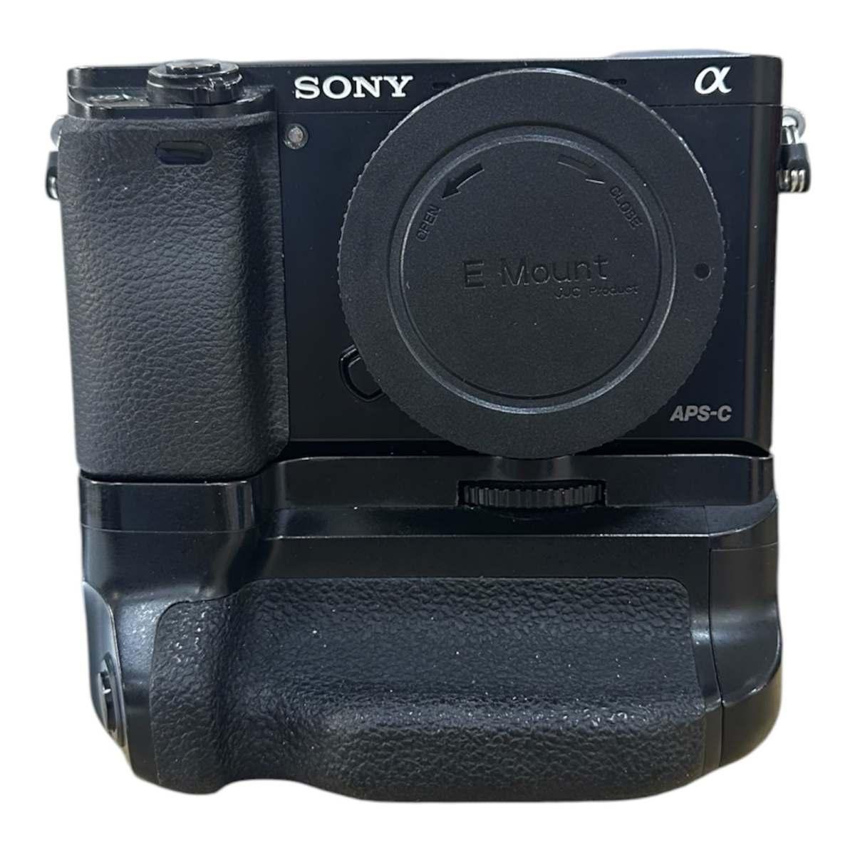 Usato Sony A6000 body matr 7440264 + battery grip omaggio