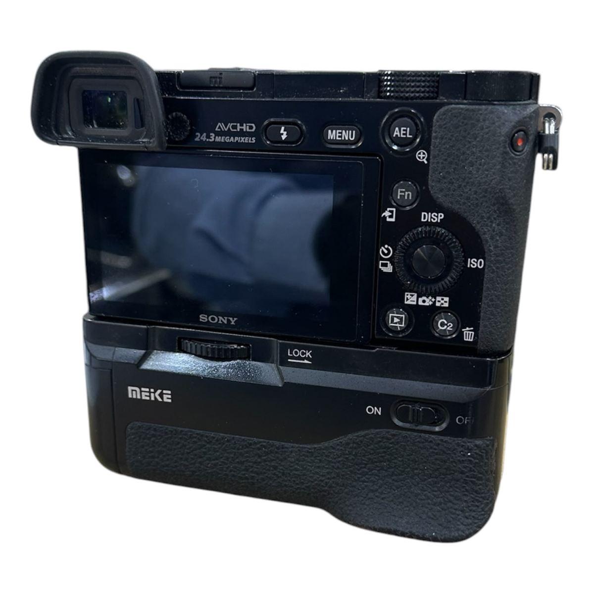 Usato Sony A6000 body matr 7440264 + battery grip omaggio