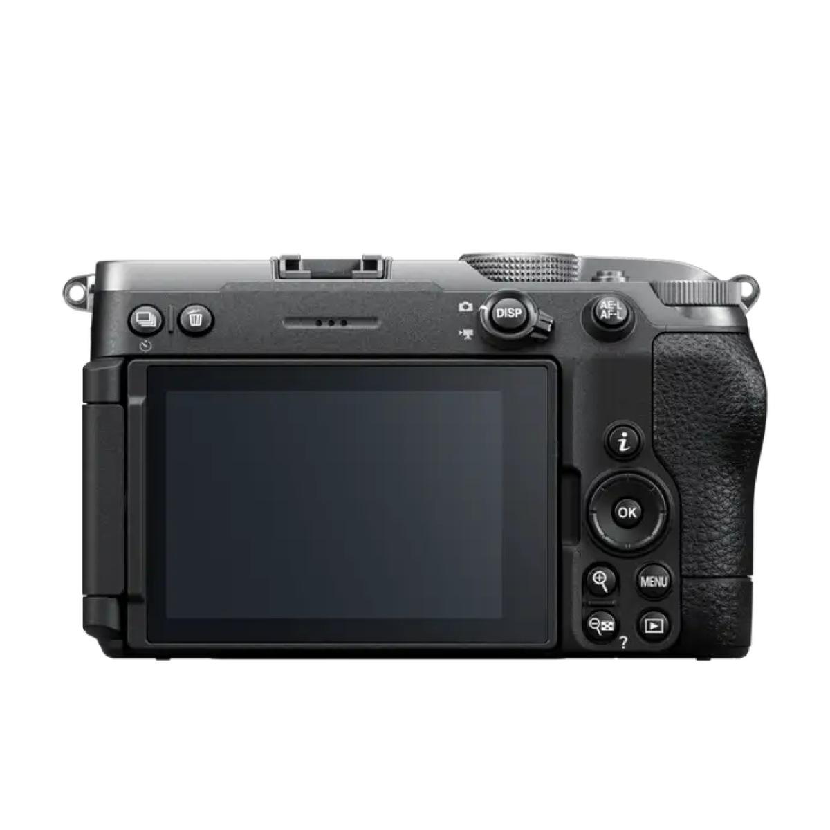 Nikon Z5IIc Silver + Z 24-70 f/4 + SDXC 128GB